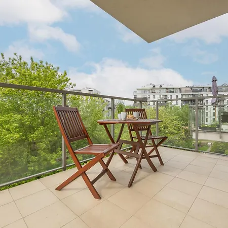 Apartment With Parking Near Metro Mlociny By Renters
