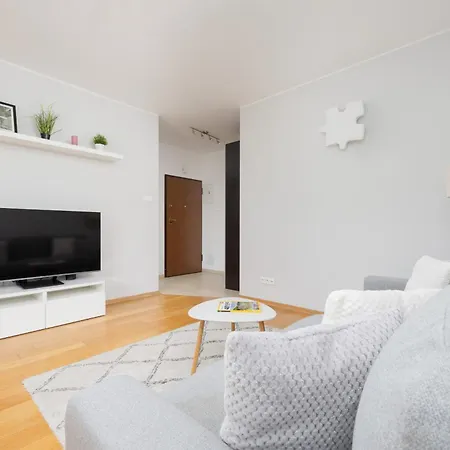 Apartman With Parking Near Metro Mlociny By Renters *