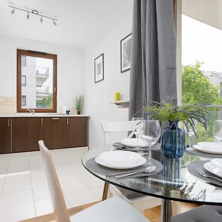 Apartment With Parking Near Metro Mlociny By Renters *